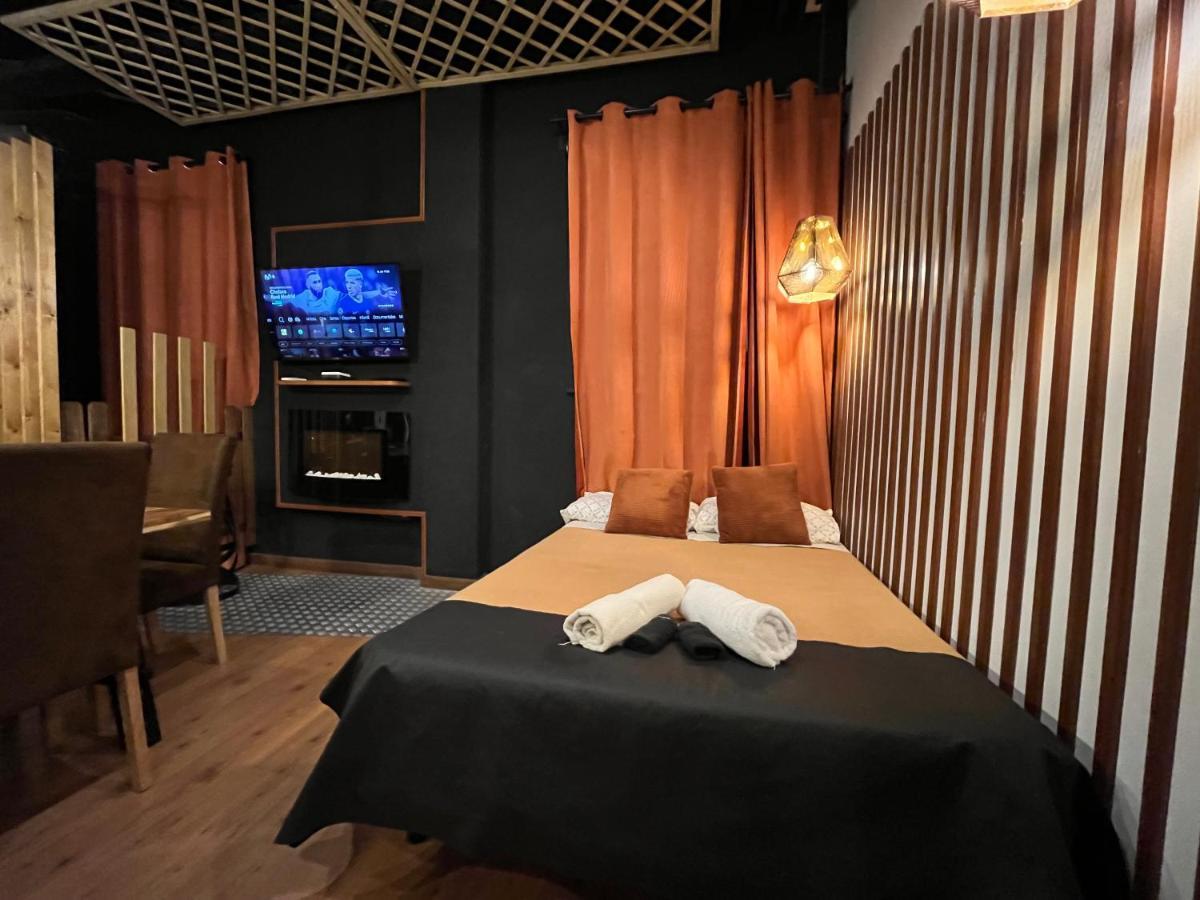 דירות מדריד Chic10 Luxury Gran Via מראה חיצוני תמונה